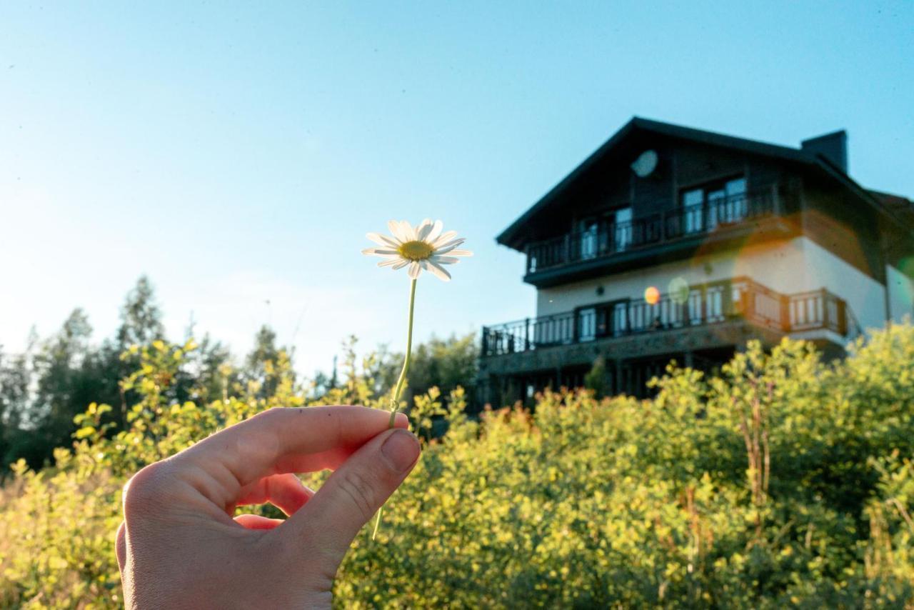 Residence Nesh Tatariv Buitenkant foto