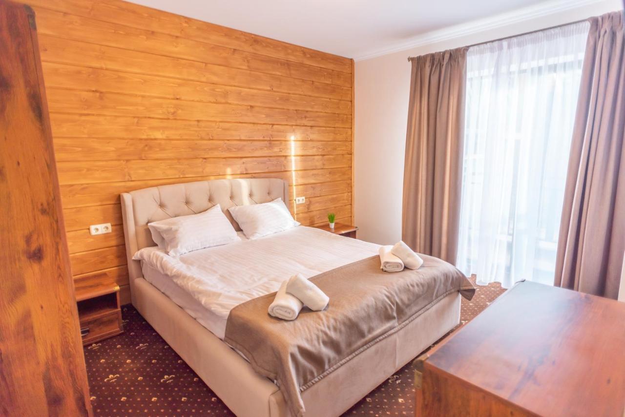 Residence Nesh Tatariv Buitenkant foto